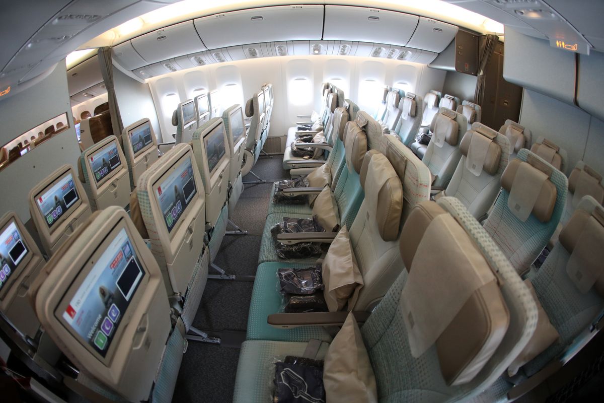 Emirates to Remove 3,000 Economy Seats to Boost Cargo Capacity