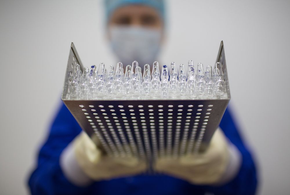 Russia Defends First Covid-19 Vaccine as Safe Amid Skepticism