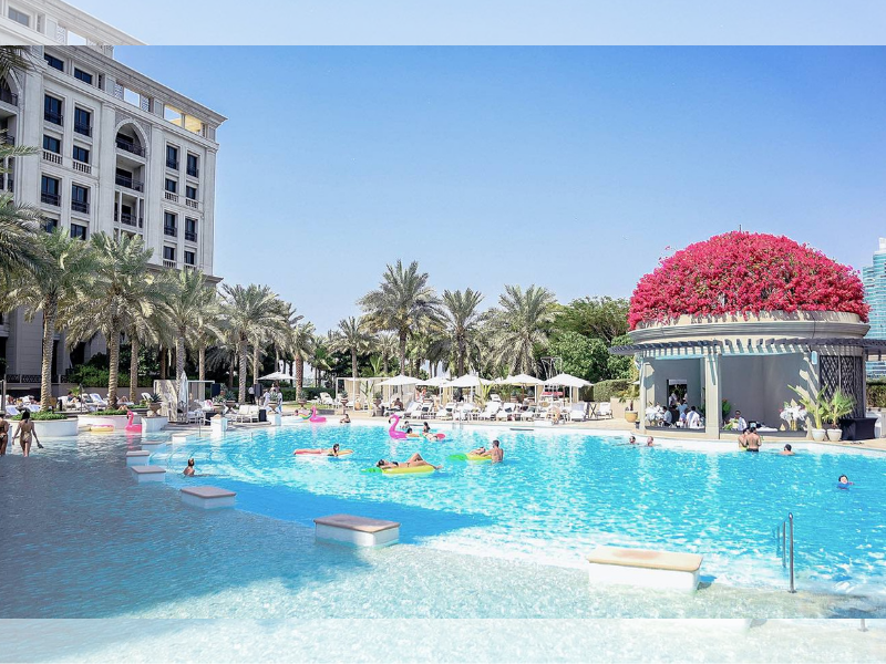 LA PISCINA DAZZLES WITH AN AMAZING ARRAY OF NEW WEEKLY OFFERS