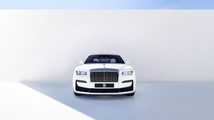 In Pictures: All-New Rolls-Royce Ghost Unveiled In Oman  