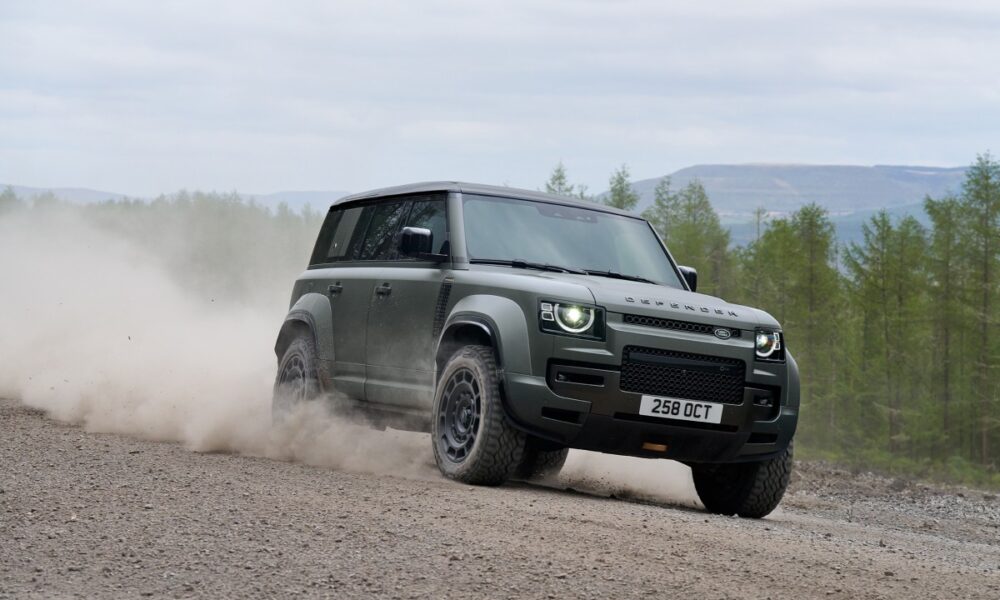 DEF_OCTA_25MY_DYNAMIC_03-